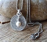 kette lang bunt  chrissona® lange Edelstahl Kugelkette mit versilberter Münze und weißer Süßwasserperle, Geschenk, Frau, Kette, Halskette, Länge 80 cm, Karabinerverschluss, Münzanhänger