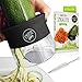 Produktbild PrimeFolksCo. Kompaktes Spiralschneider paket für Gemüse mit digitalem Kochbuch ~ Zucchini spiralschneider für gemüsespaghetti Endlosnudeln ~ enthält Bürste zum Reinigen des mit der Hand gehaltenen Spiralschneiders