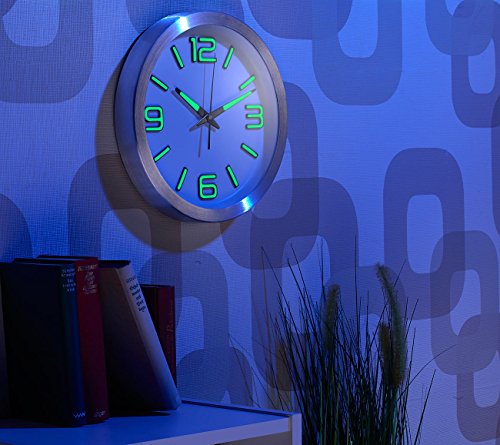 St. Leonhard Funk-Wanduhr „Glow-in-the-dark“, Aluminium - 4