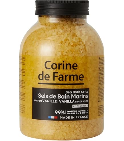 Latte Di Versamento Con La Mucca Immagine Stock - Immagine Di Flusso