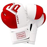 Die Junior-Boxhandschuhe sind in Handarbeit in unserer Fabrik aus weichstem Maya-Leder hergestellt, um die bestmögliche Passform zu erreichen.