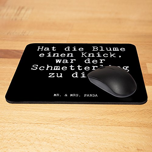 Mr. & Mrs. Panda Mauspad Druck Spruch „Hat die Blume einen Knick, war der Schmetterling zu dick. “ – 100% handmade aus Naturkautschuk – Mouse Pad, Mousepad, Computer, PC, Männer, Mauspad, Maus, Geschenk, Druck, Schenken, Motiv, Arbeitszimmer, Arbeit, Büro Spruch, lustiger Spruch, Schmetterling, Blume, Geschenk Freundin, Spruch Sprüche Lustig Spass Geschenk Geschenkidee Zitate - 4
