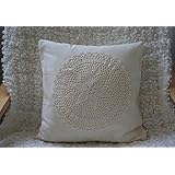 feines Kissen im Vintage-Stil