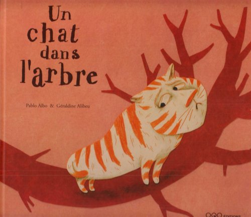 Un chat dans l'arbre