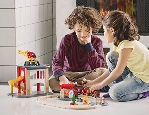 BRIO World Fire & Rescue - Rescue Central Fire Station