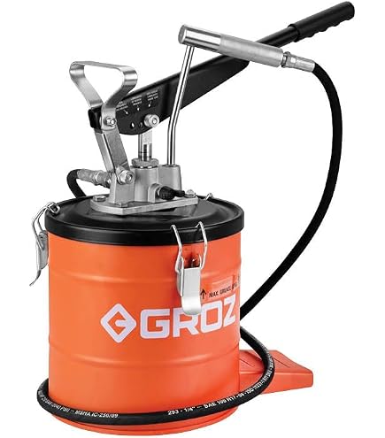 Groz X-series 8 Kg Bucket Grease Pump with 2m Hose, Extension with