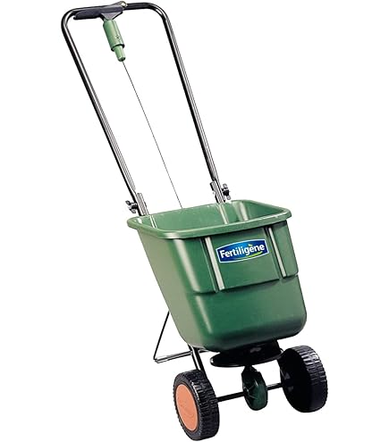 Zoutstrooier Van APV, WD 40 M2 , Uitgevoerd Voor Gladheidsbestrijding,met 40 Ltr Inhoud  50 Kg Zout Voor Prive En Professionele Gebruikers