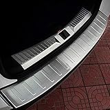 3. Función: protege tu coche de arañazos Diseñado para evitar el desgaste acelerado común a tu zona de umbral de puerta.
