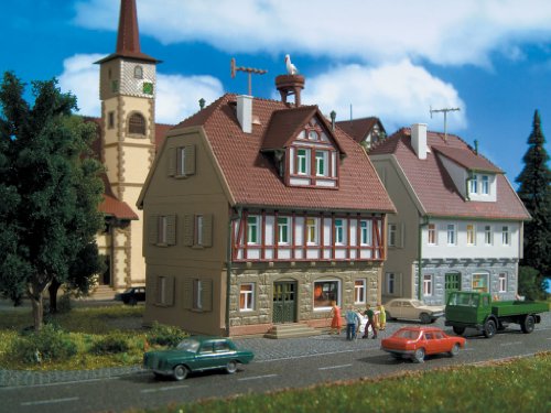 Preisvergleich Produktbild VOLLMER 7643 - Wohnhaus mit Storchennest - N