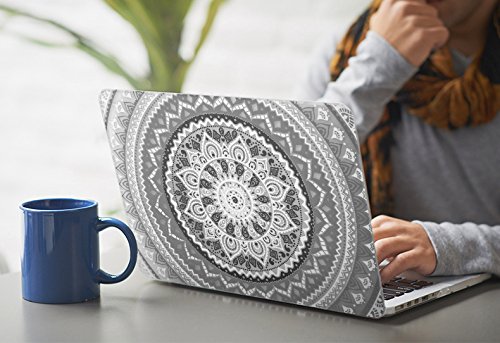 Case MacBook Pro 13 Retina H  lle Grau  iCasso Medallion Design Ultra Slim Kratzfeste Matt Rutschfest Hartschale Snap Case f  r MacBook Pro 13 Zoll Re