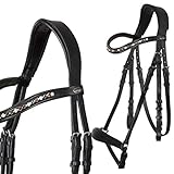 weitere Merkmale: ~ hannoversches Reithalfter ~ anatomisches Stirnband ~ weiche Unterlegung ~ bombiertes, gepolstertes Reithalfter ~ anatomisch geformtes Genickstück ~ ideale Druckverteilung ~ bestes Leder ~ Edelstahl Schnallen ~ Gurtzügel mit Martingalschiebern