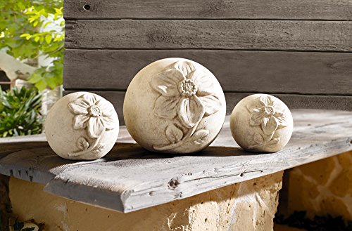 Frank Flechtwaren, 226454: Terracotta Deko-Kugeln ‚Steinblüte‘ im 3er Set in Steingut-Optik mit Blütenmotiv (Maße: Ø 9cm, Ø 14cm) - 3