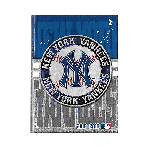 New York Yankees - Agenda Année Scolaire 2018-2019 Multilingue - 17x12cm - Bleu gratuit New York Yankees - Agenda Année Scolaire 2018-2019 Multilingue - 17x12cm - Bleu gratuit