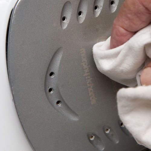 Vilene Iron Cleaner Wipe Off Scorch Starch Burn Black Marks Soleplate