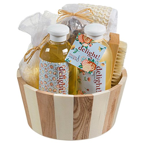 Freida Joe - Delight! Two Tone Natural Wood Round Basket Spa Set! Includes :260ml Shower Gel, 260ml Bubble Bath, Back Scrubber Loofah, Loofah Pad, 2-In-1 Pumice Stone And Soft Bristle Brush, Candle, Bath Salt, Potpourri