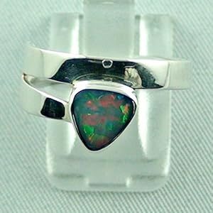 Massiver Sterling Silberring mit GEM Black Crystal Opal 0,77 ct