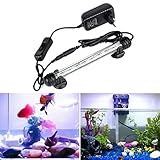 【Safe & IP68 a prueba de agua】Con un bajo voltaje de funcionamiento de 12 V CC, la iluminación de nuestro acuario es segura y no perjudica a los peces; Impermeable IP68, la lámpara del acuario se puede sujetar libremente con dos ventosas gruesas y ranuras, se puede sumergir completamente.