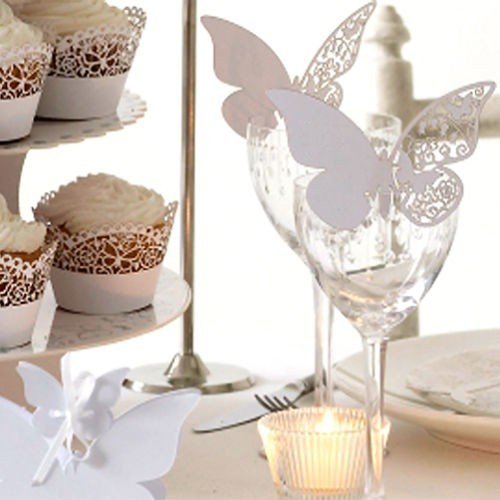 DIKETE® Hochwertig 50 Stück Schimmer Weiß Schmetterling Glas Platzkarten Hochzeit Geburtstage Taufe Party Tischkarten Namenskarten Glasanhänger für Weinglas Cup Deko Hochzeitsfeier Champagnerglas Deko Geschenkaufkleber Geschenkanhänger Geschenk Umbauten Aufkleber - 4