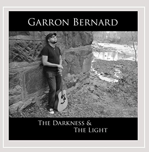 Preisvergleich Produktbild Darkness & the Light