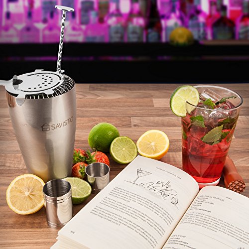 Savisto Premium Cocktail Set mit Boston Cocktail Schüttelbecher, Glas, Rezeptbuch mit 500 Rezepten, 25ml & 50ml Messbecher, gedrehtem Barlöffel, Sieb, Holzstössel, & Elegante Geschenkbox - 4