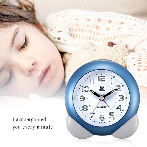 Lancardo Jungen Alarm Clock, Glockenwecker Analog Quarzwecker mit Luminous Ziffer, Lauter Alarm,kein Ticken geräuschlos Alarm Wecker,blau weiss - 5