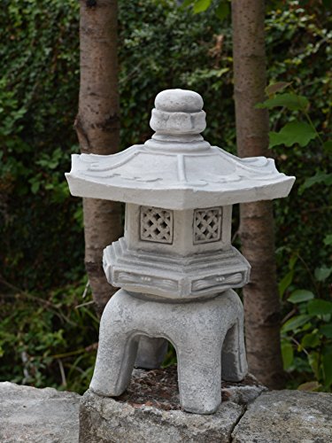 Schöne japanische Steinlaterne Yukimi Oki Gata aus Steinguss, frostfest - 3