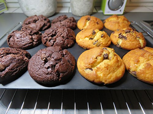 SteinBEISSER Muffin-Form aus Silikon für 12 Muffins in Standardgröße mit Antihaftbeschichtung | 33 x 25 x 3 cm | BPA frei | Muffin-Backform / Cupcake-Form / Brownie-Form / Muffin-Blech | schwarz - 5