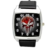 Taport® Armbanduhr Punisher, quadratisch, Quarzwerk, inkl. Ersatzbatterie und Geschenktüte, Lederband Schwarz