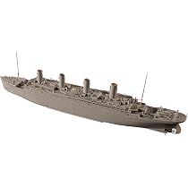 Modellino Hobby Boss RMS Titanic Scala 1/550 - Kit Di Montaggio In Plastica