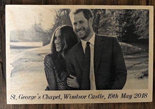 HARRY & MEGHAN PICTURE PHOTO ON WOODEN POSTCARD/SIGN NEW