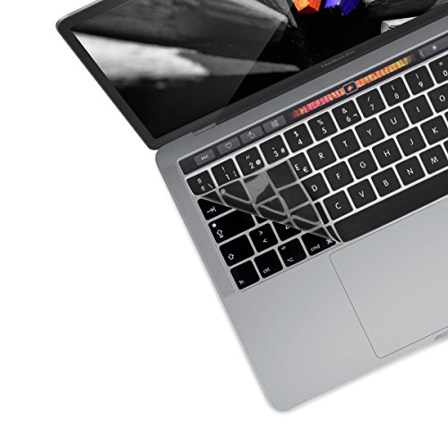 kwmobile Silikon Tastaturschutz QWERTY (Spanien) für Apple MacBook Pro 13″ / 15″ (Modelle ab Ende 2016) Touchbar Schwarz - 4