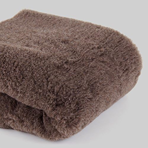 MerryMaple Veterinary Bedding ® Luxury High Density Marbled Vet Pet Bed Pro Non Slip Machine Wash CB and Sizes. (152cm x100cm (60" x 40"), HD Chestnut Brown)