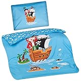 Aminata Kids - süße Kinderbettwäsche Bettwäsche Kinder 100x135 cm Kissen 40x60 cm Baumwolle Pirat Piraten Seeräuber Piratenschiff Schatzinsel Piratenflagge Schatz Schatzkarte blau KINDERBETTGRößE
