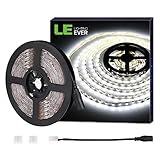 Adaptador de corriente necesario. Si necesita uno busque el modelo compatible "Lighting EVER 5000030" en Amazon.