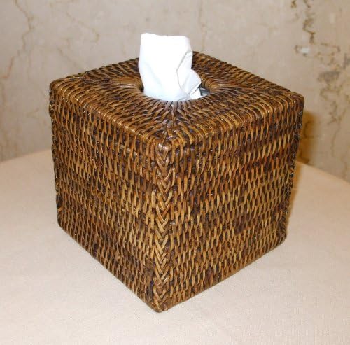 RATTAN SQUARE TISSUE BOX