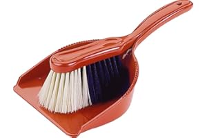 Theo Klein 6310 Classic Kehr-Set, 2-teilig I Kinderhandbesen-Set inkl. Kehrschaufel I Maße: 24 cm x 15 cm x 8 cm I Spielzeug für Kinder ab 3 Jahren