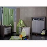 19 Tlg. Bett-Set Sleeping Bear grün + Babyzimmer Felix in Akaziengrau mit 3-türigem Kleiderschrank