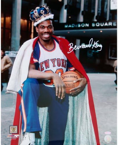 NBA New York Knicks Bernard King with Crown in Front of the Garden Vertical Photograph, 16x20-Inch