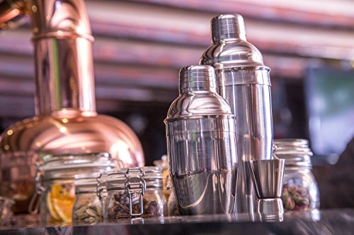 Profi Cocktailshaker Set Aus Zwei Professionellen Shakern Aus Rostfreiem Edelstahl (700ml/350ml) Mit Eingebautem Barsieb + Doppelseitigen Messbecher / Jigger + Rezeptbuch für Cocktails als E-Book - 3
