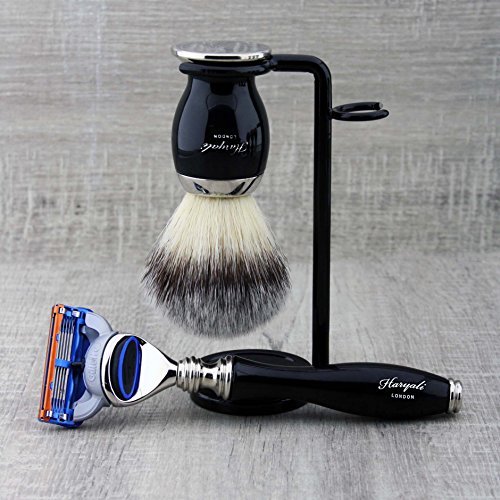 3 Piece Classic Men's Shaving Set in Black Featuring Synthetic Brush & 5 Edge Razor - Image 4