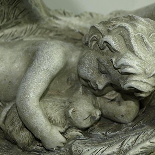 Beschützende Engelfigur mit Katze im Arm für die Katzengrab Dekoration. Länge 24cm - 3