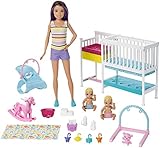 Das Baby mithilfe des Clips in den Wippsitz setzen und die Oberseite nach unten drücken, damit der Wippspaß beginnen kann Am Bügel können sogar zwei Spielzeuge befestigt werden