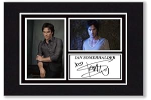 RJR PRINTS Ian Somerhalder signiert, A4, mit Passepartout, Vampire Diaries Damon Salvatore Fotomontage, mit vorgedrucktem Autogramm, fertig zum Einrahmen, Kunstwerk, Wandkunst WM 2022 Fußball-Erinnerungsstücke