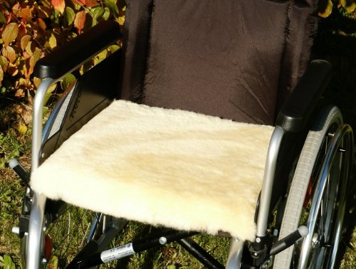 Sitzkissen zur Druckentlastung - Rollstuhlkissen / Rollstuhlauflage SPEZIAL - Echtes Lammfell / Lammfellkissen mit viskoelastischem Komponentenkern