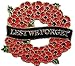 Produktbild Anstecknadel, Kranz mit Mohnblumen und der Aufschrift „Lest we forget“