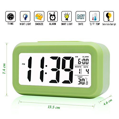 Preisvergleich Produktbild iprotect batteriebetriebener Digital-Wecker mit Extra großem Display, Snooze, Datumsanzeige, Temperatur und Lichtsensor in grün