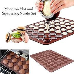 Langtek Tapis de Cuisson Macarons, Plaque à Macarons Meringues Moule en Silicone pour 48 Coques Macarons avec 1 Poche à Douille et 4 Douilles de Formes Differentes
