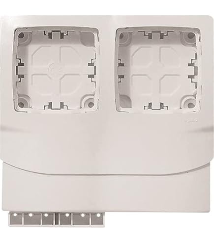 Prise Legrand 2P+T – Avec Boîte De Pose En Saillie – Occasion