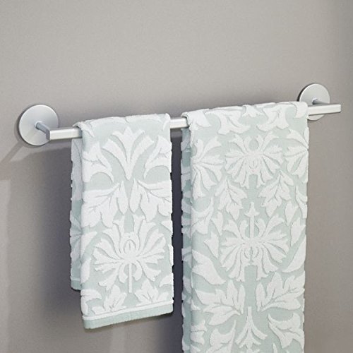 mDesign Handtuchhalter selbstklebend aus Aluminium – praktische Handtuchstange – als Badetuchhalter, Wandhandtuchhalter oder Geschirrtuchhalter – 61 cm, Farbe: silber - 2