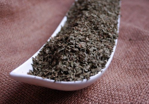 Preisvergleich Produktbild Naturix24 – Liebstockkraut, Liebstöckel geschnitten – 1 Kg-Beutel